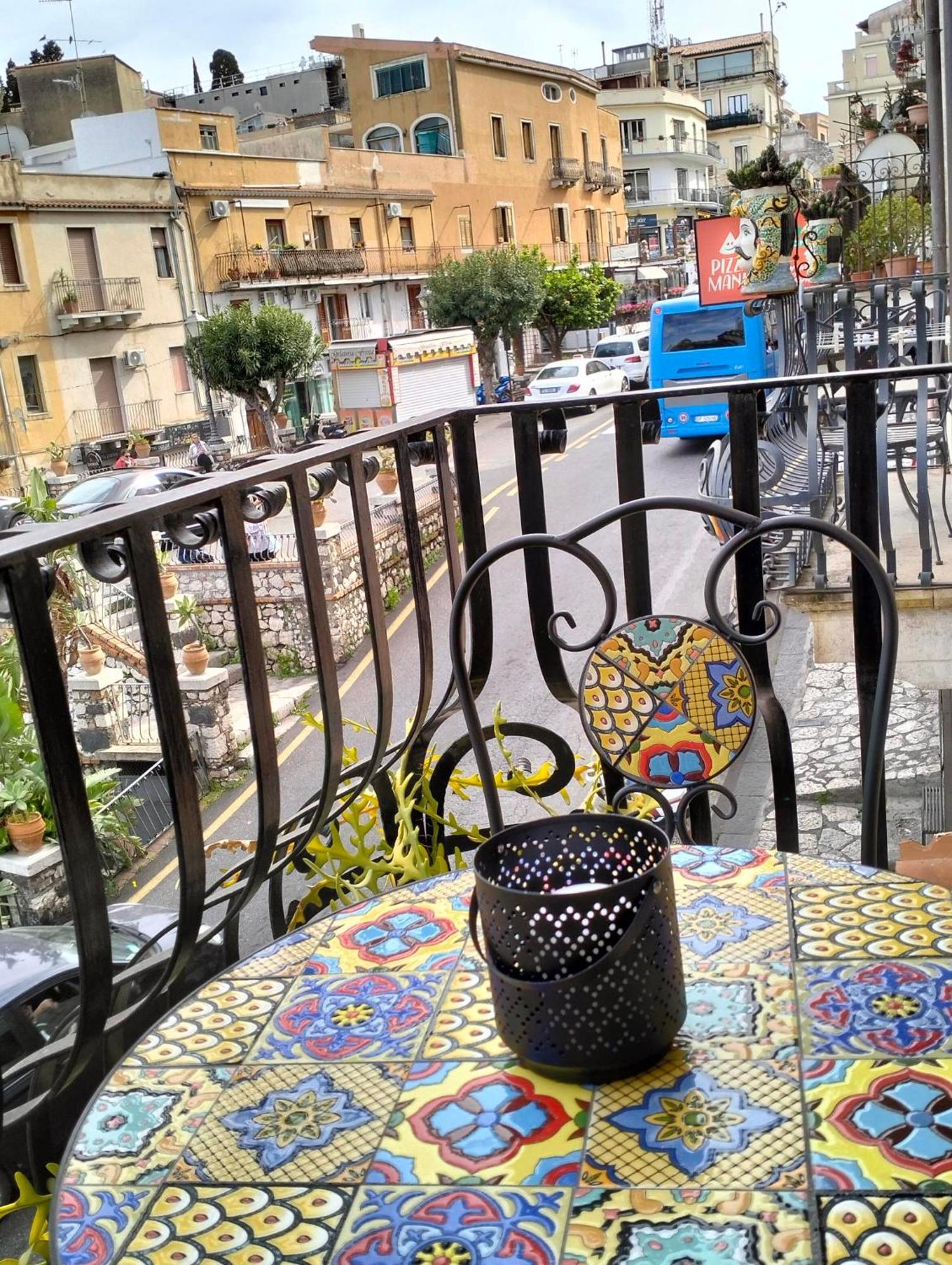 Ferienwohnung Casa Basilico' Taormina Exterior foto