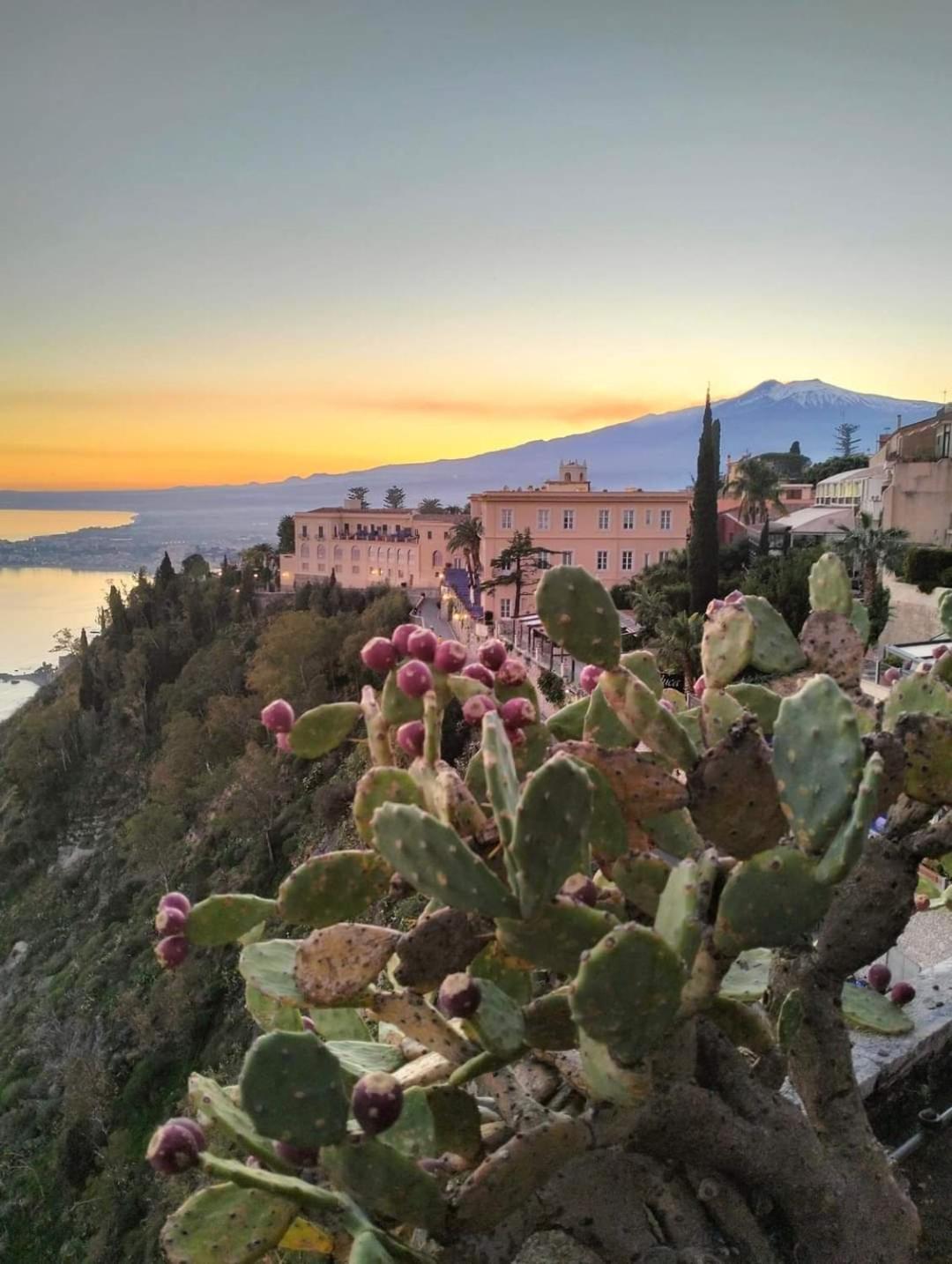 Ferienwohnung Casa Basilico' Taormina Exterior foto